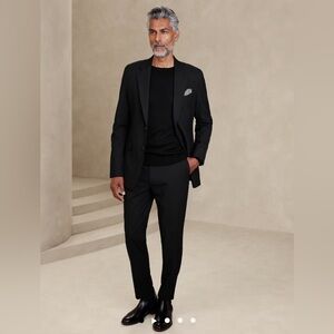 Banana Republic Mens Black Suit EUC